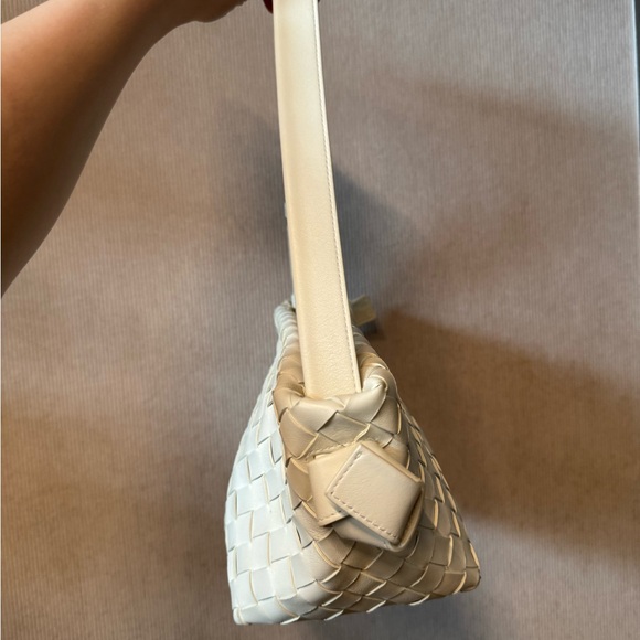 SOLD-Bottega shoulder bag - Picture 4 of 4